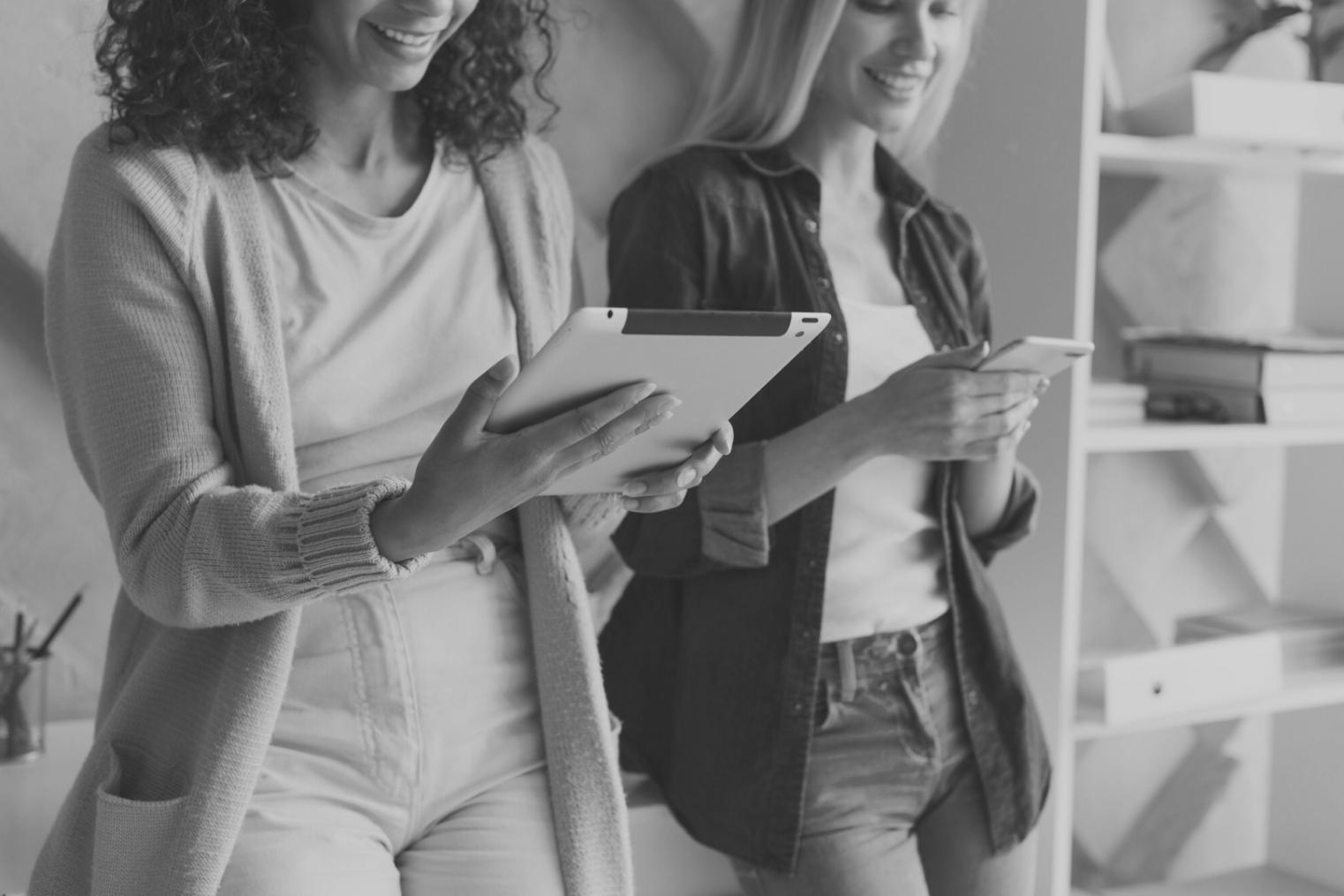 Análisis de datos financieros en pantalla